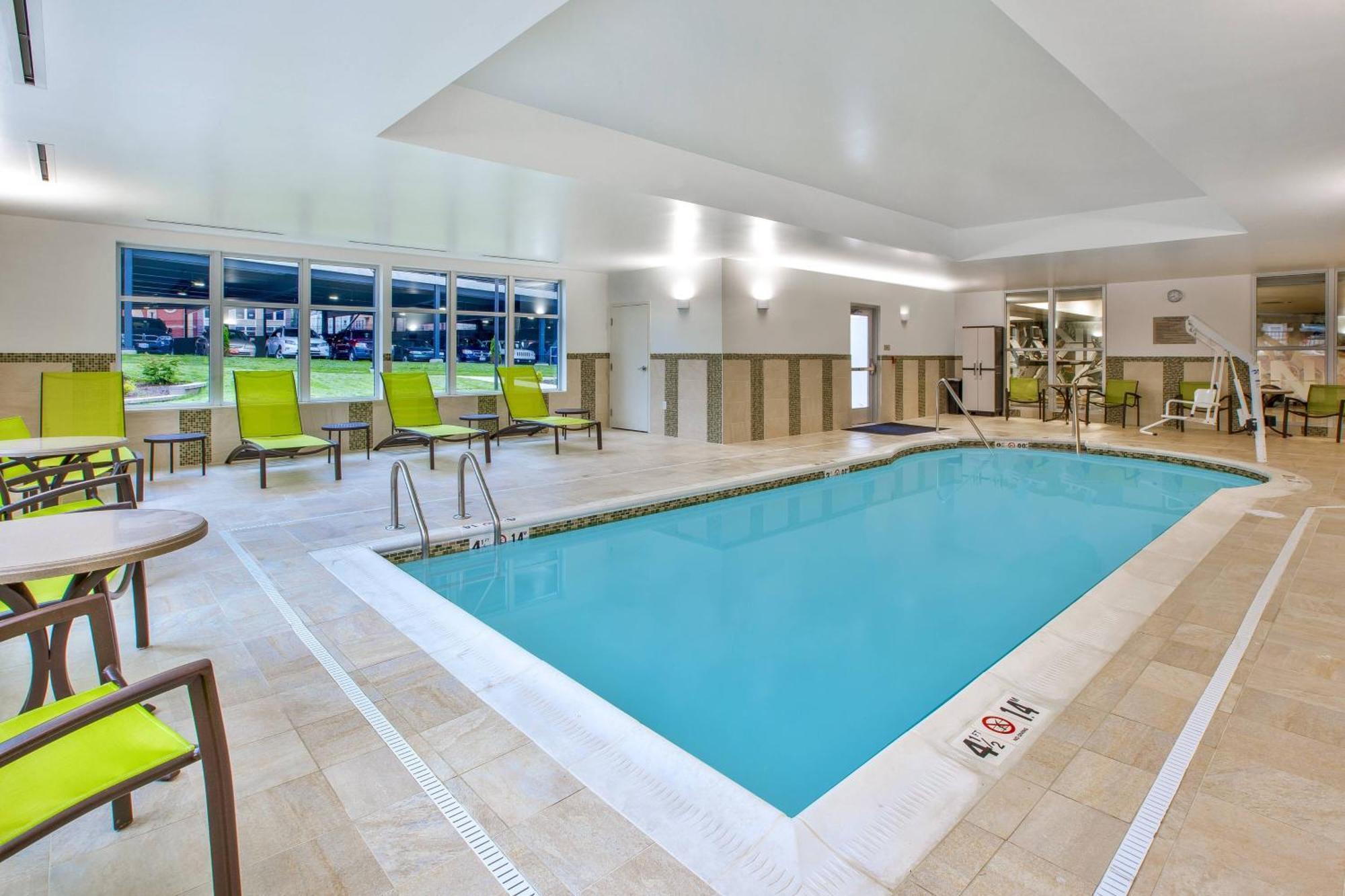 Springhill Suites By Marriott Pittsburgh Butler/Centre City Eksteriør bilde